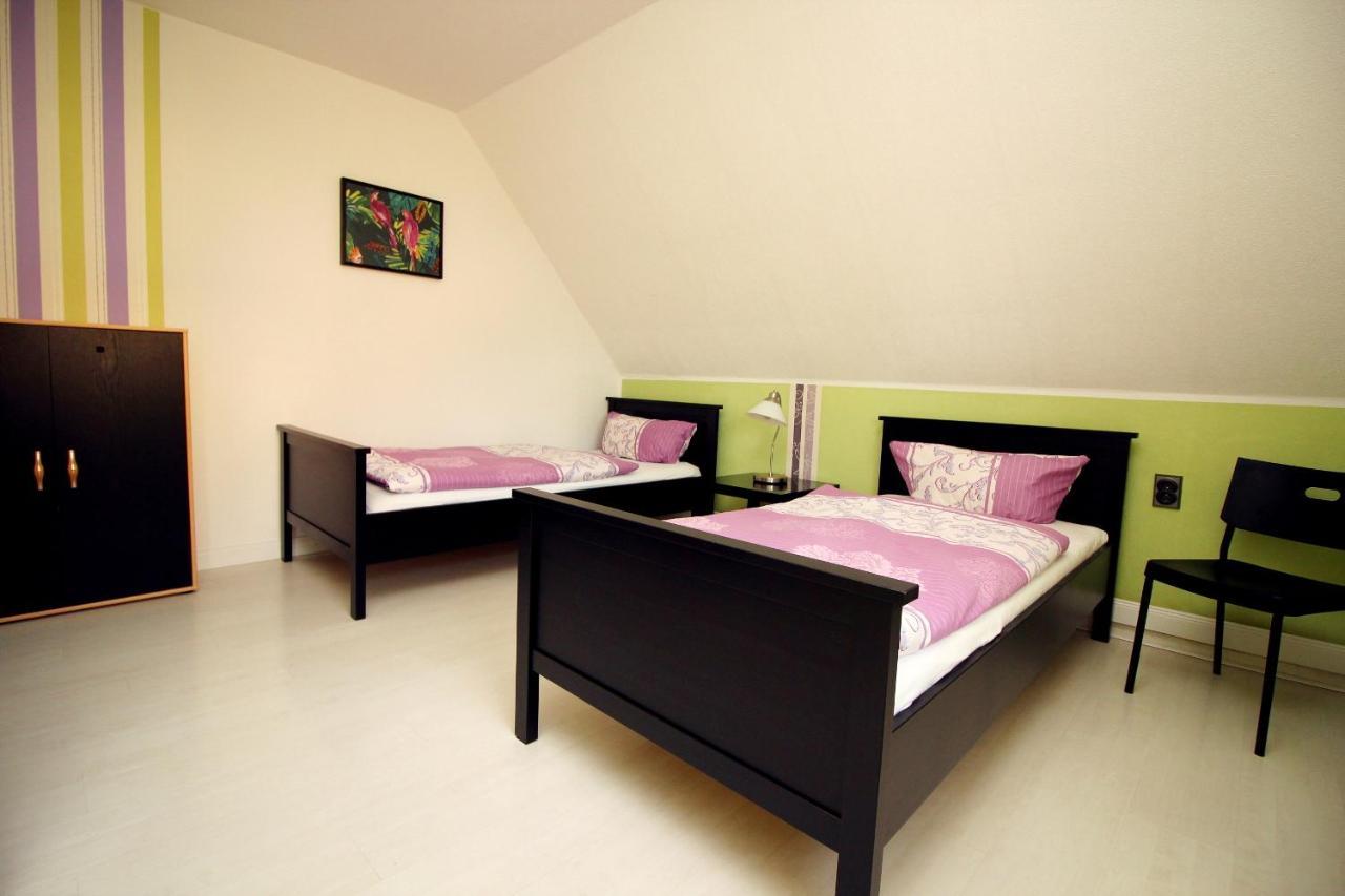 Am Apfelgarten-2 Apartments Mit Pkw-Parkplatz, Floerekeweg Luneburg Luaran gambar
